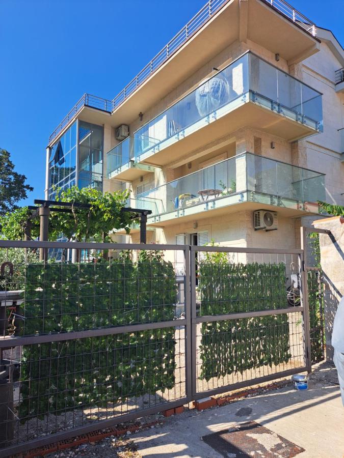 Apartments With Sea View In Prcanj 科托尔 外观 照片