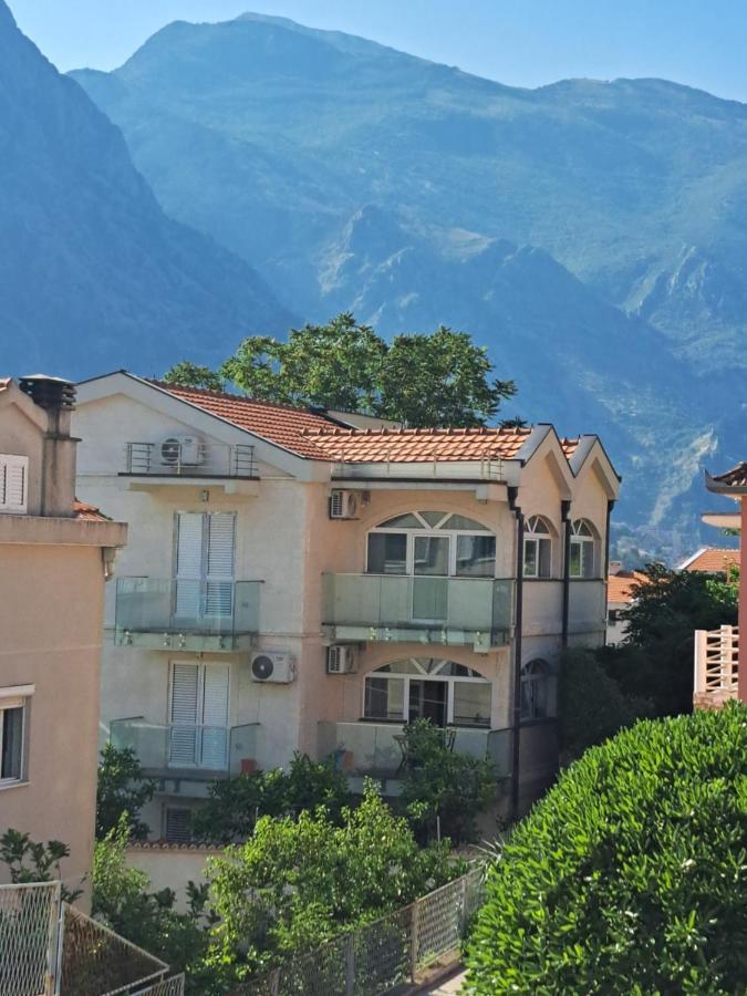 Apartments With Sea View In Prcanj 科托尔 外观 照片