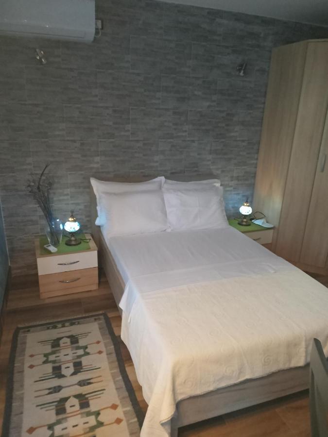 Apartments With Sea View In Prcanj 科托尔 外观 照片