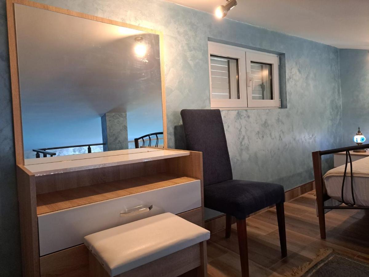 Apartments With Sea View In Prcanj 科托尔 外观 照片
