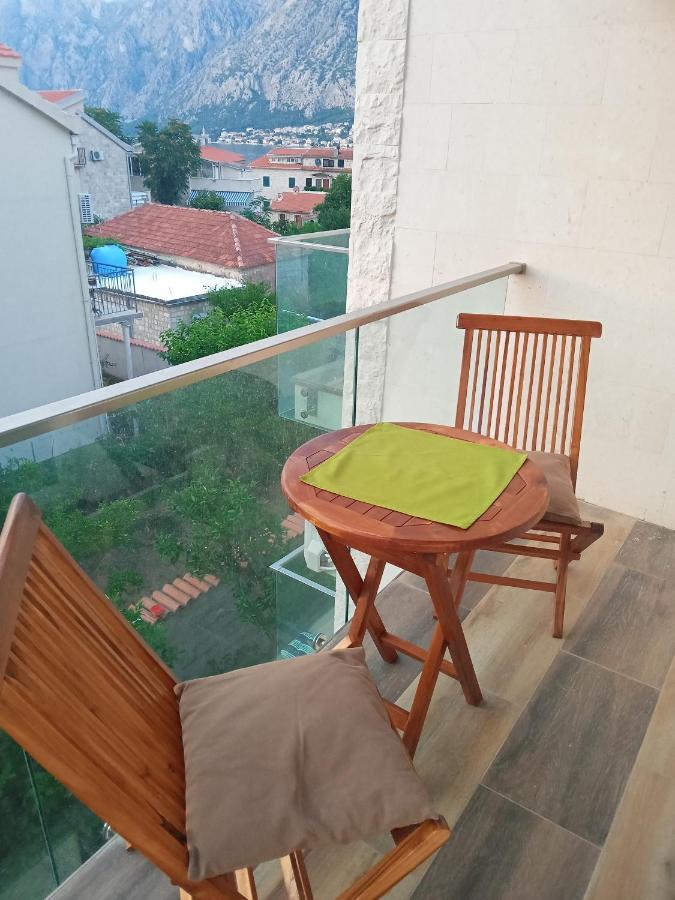 Apartments With Sea View In Prcanj 科托尔 外观 照片