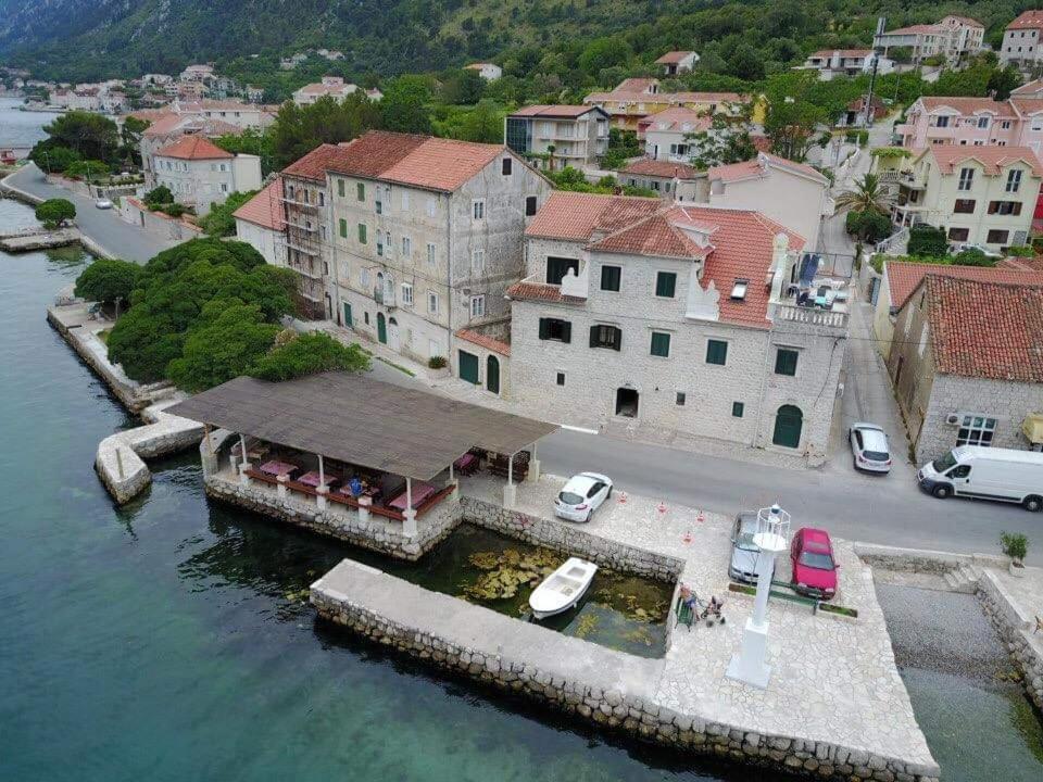 Apartments With Sea View In Prcanj 科托尔 外观 照片